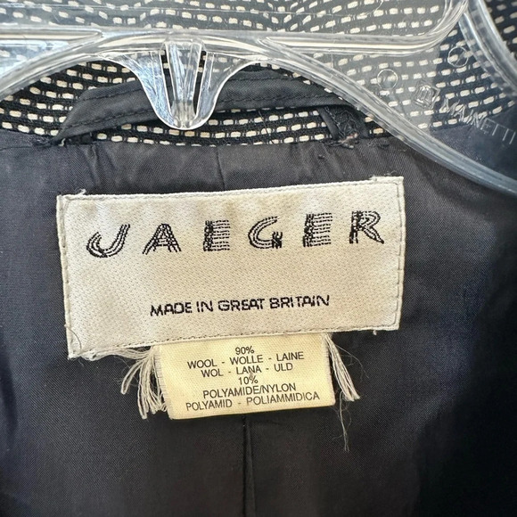 Vintage 80s Jaeger Boyfriend Blazer Black and White Wool Blend 6 - Picture 7 of 9